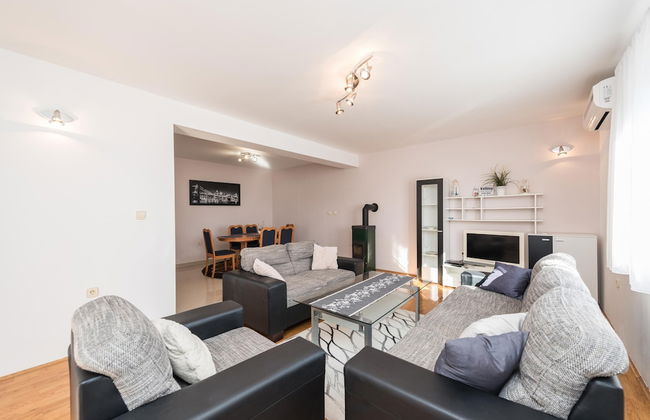 Family Friendly Pool House Ana - Foto 20