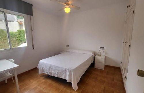 CYV Simple living near beach w pool in Fuengirola - Photo 30