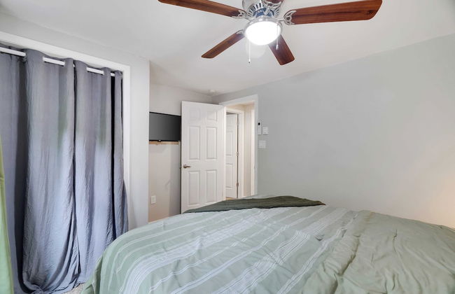 Moshannon Tree-lined Pocono Retreat w/ Hot Tub, Firepit & Pool Table - Photo 25