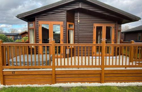 Mandarin Lodge with Hot Tub - Foto 2