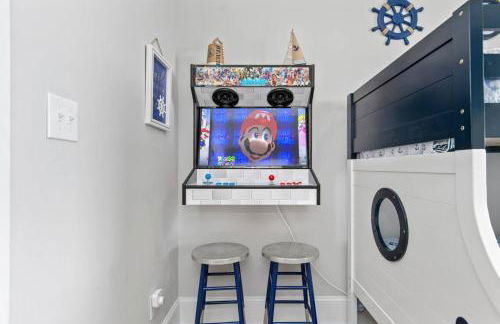 Luxury Beach Condo 5 Min Walk to Beach & Shops! - Foto 37