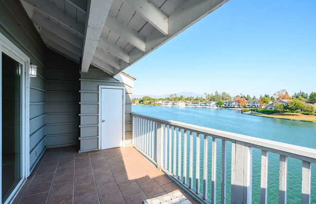 Waterfront Retreat With Stunning Views Modern Co - Foto 64