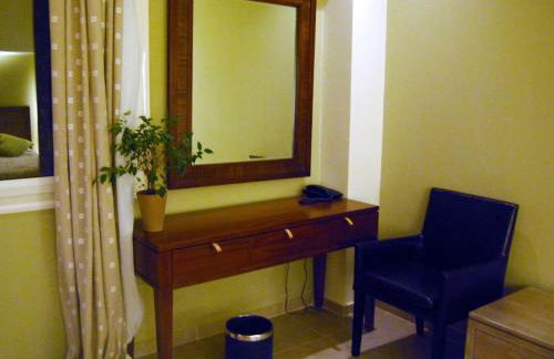 Astrolabe Hotel - Photo 71