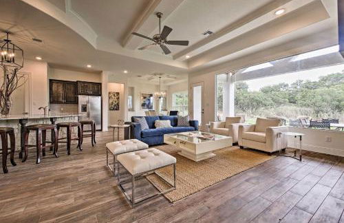 Cascada at Canyon Lake about 1 Mi to Wedding Venues! - Photo 3