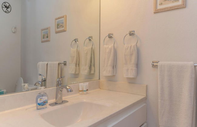 2-story Condo Next to Beach w/ Ocean Views! - Foto 31