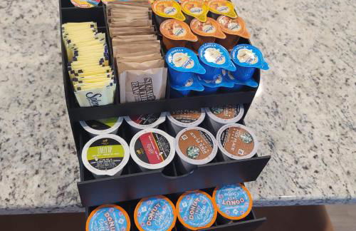 Mins to the Beach/King Beds/Arcade-Snowbird Deals! - Foto 20