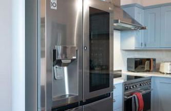 Warm Beachfront Getaway with Winter Ocean Views & Parking - Foto 46