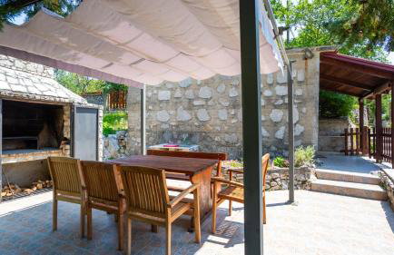 House Mirjana with pool by Villas Guide - Photo 8