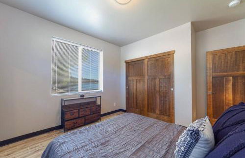 Beautiful Triplex Unit With Spectacular Lake View! - Foto 10