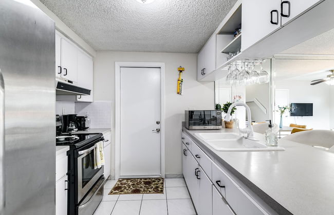 2 Bed2 Bath House with Backyard Jacuzzi - Foto 11