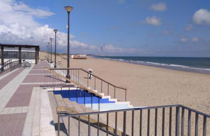 ESTUDIO CON PISCINA Y GARAJE A 100 Mtr DE LA PLAYA - Foto 39