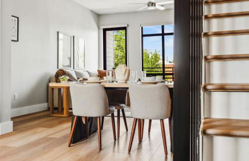 Stunning New Modern Magnolia Townhome - Foto 21