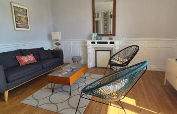 Appt. T3 type Haussmannien vue mer sur port - Photo 12