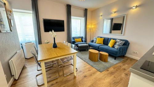 Charming Historic Lisbon Bairro Alto Apartment - Photo 2