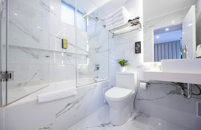 Penthouse Jacuzzi Luxury Duplex 4BR - Photo 26