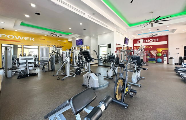 Beach Bliss Retreat 2BR Beachfront Condo - Foto 48