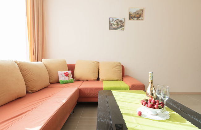 Beachfront Studio in Rich Beach - Photo 3