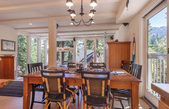 3BR Home in Alpine Meadows for 8 - Photo 10