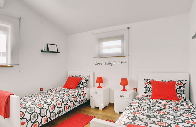 Modern Holiday Home With Pool in Marcana - Foto 3