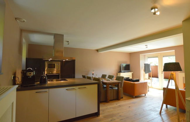 Stunning Holiday Home Near Forest in Slenaken - Photo 39