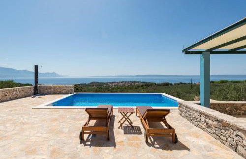 House with a swimming pool - Olive Grove Sumartin - Foto 1