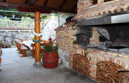 Apartments with WiFi Zlarin - 15409 - Photo 5