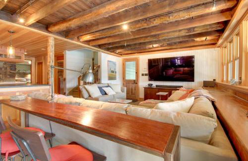 Serene Silver Bay Home on Lake George with Boat Slip - Foto 8