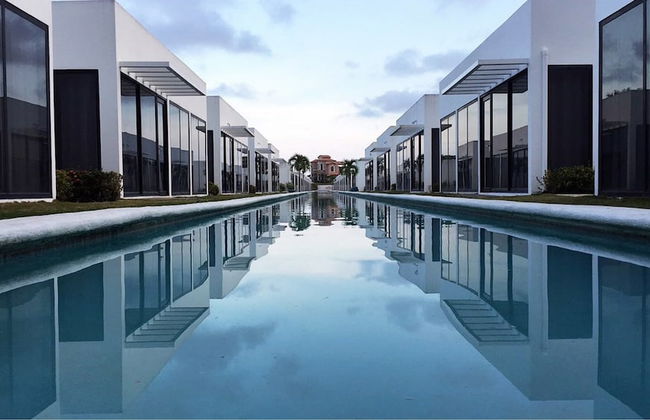 Village at the Pool - Foto 1