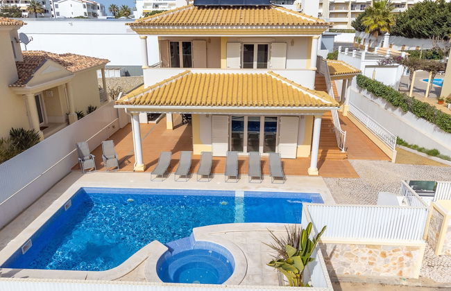 Villa Ribeiro by HelloVacations - Foto 47