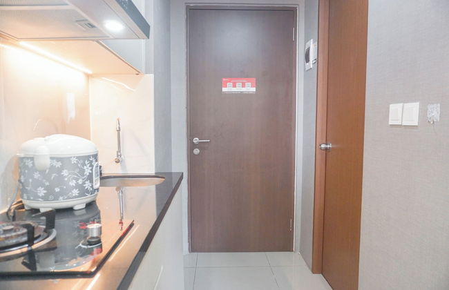 Comfortable Design Studio Room At Transpark Juanda Bekasi Timur Apartment - Foto 9