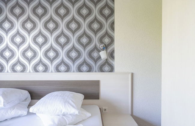 Faraway Aparthotel near Airport - Foto 53