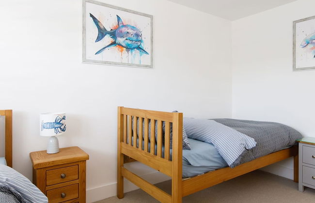 Delightful Seaside Hideaway 5 Mins to Beach - Photo 19