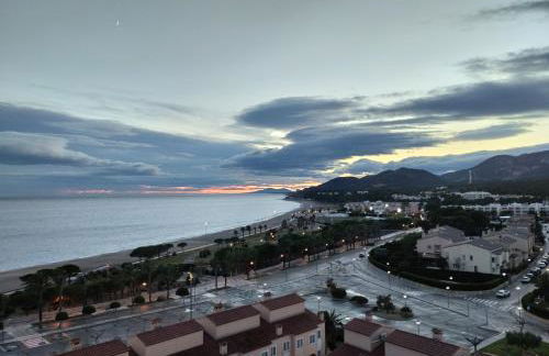 Apartamento con terraza, vistas playa y montaña - Foto 70