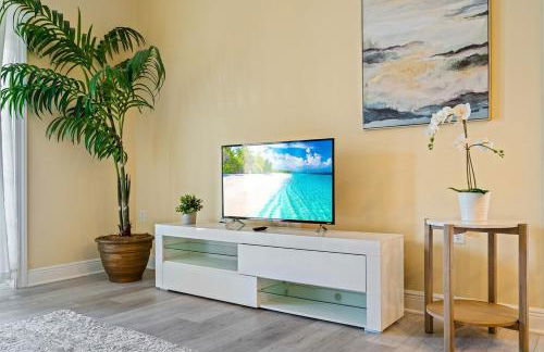 Mickey 3bed Condo 20 min to Disney! Pools & Gym - Foto 30