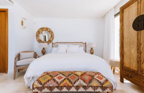 Serenity Villa on the Cliff with climatized pool - Foto 20