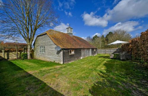 Idyllic Cottage in South Oxfordshire - Photo 10