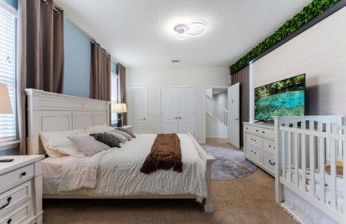 Luxury 8BR Villa with Pool, Spa, Theater & Game Room near Disney - Foto 19