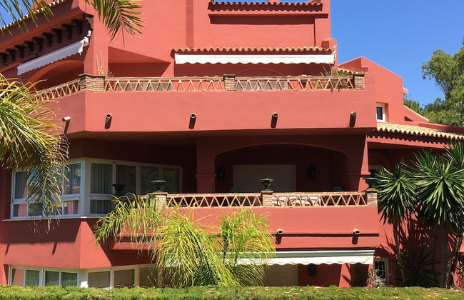 Luxury Apartament in 5 Star Urbanización - Photo 34