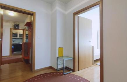 Kruge - 3 bedroom apartment & private garage - Photo 15