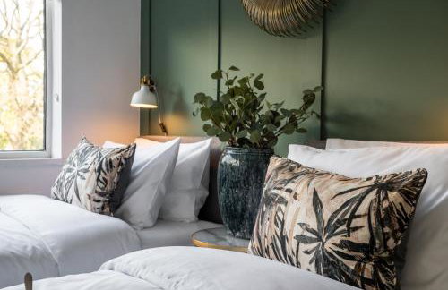 Large Luxury Solihull 5 Bedroom House - The Residence - Close to NEC - Sleeps 9 - Photo 9