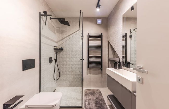 Luxury Living in Shkoder s Historic Heart - Photo 42