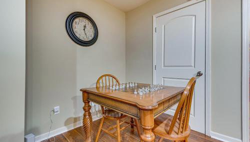 Pool Table and Patio Cozy Lawrenceville Apt - Foto 4