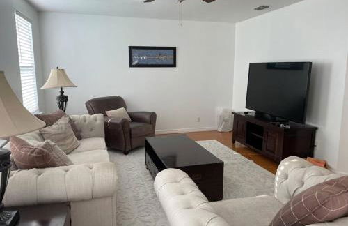 Updated,spacious, maritime 3BR downtown cottage - Photo 13