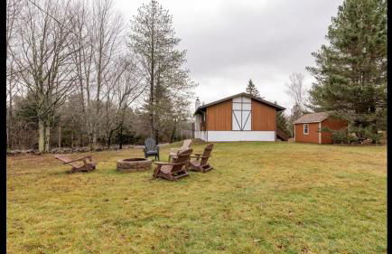 Beautiful Windham Chalet 2 minutes to the Mountain - Foto 33