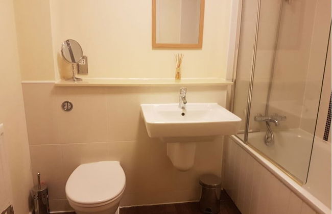 47 Chelsea House - Q-zotica City Centre Apartments: Parking, City view & Smart gadgets - Foto 11