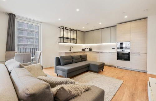 Excel Riverside 2 Bed - Photo 5