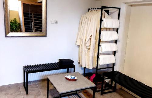 Odisea Hill House - Modern Holiday Home with swimming pool, sauna, jacuzzi, WiFi and 2 bedrooms, near Varazdin - Foto 32