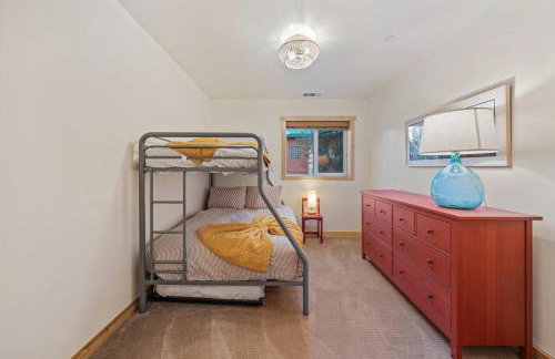 Mountain Retreat - Sleeps 7 - Canoe - Fireplace - Foto 39