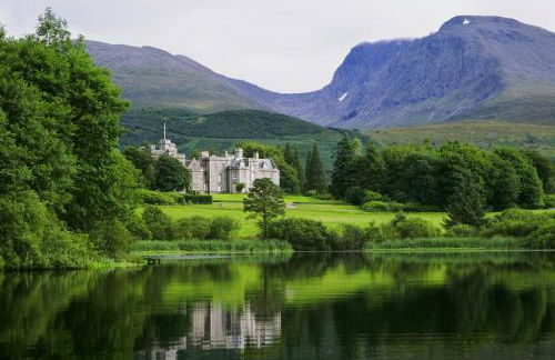Inverlochy Castle Hotel - Photo 1