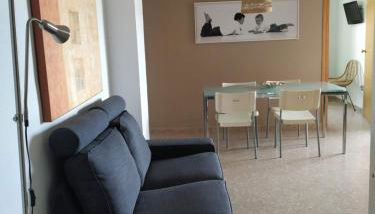 Apartamento Con Preciosas Vistas Al Mar,WIFI y piscina de temporada - Photo 4